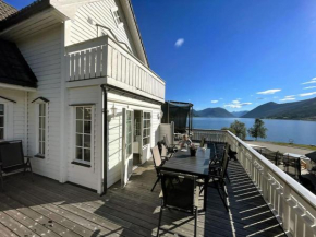 Idyllisk hus i Vassenden sentrum